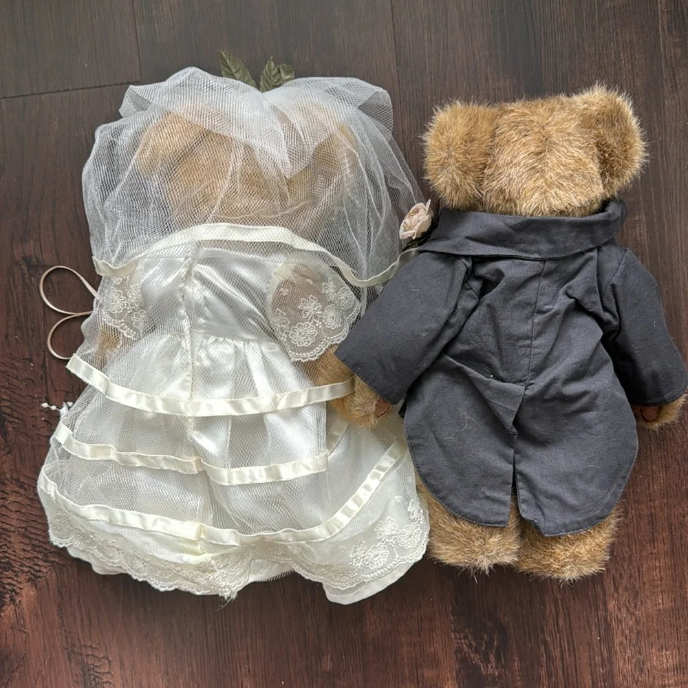 BOYDS BEARS MRS MR EVERLOVE WEDDING MARRIAGE COUPLE GOWN VEIL TUX GARTER PLUSH